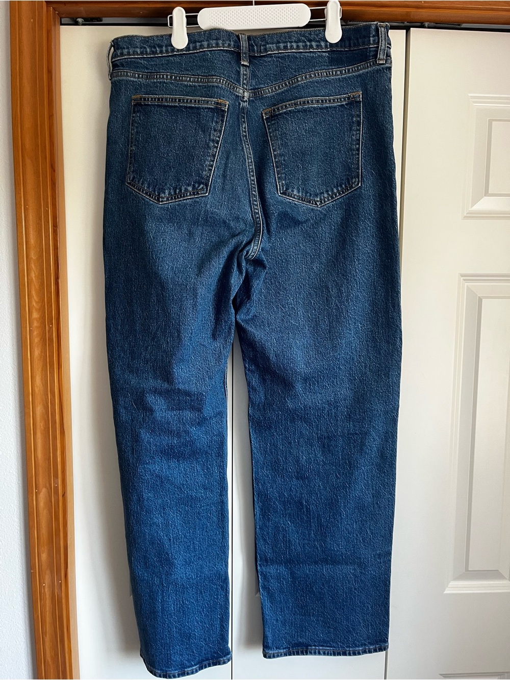Abercrombie & Fitch Women’s Dark Blue Relaxed Denim Jeans - Picture 4 of 4